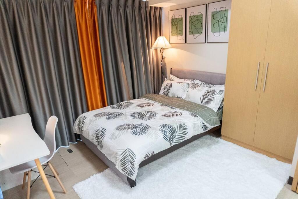 A2J Luxury 2Br Bgc Uptown Suite Near Uptown Mall Manilla Buitenkant foto