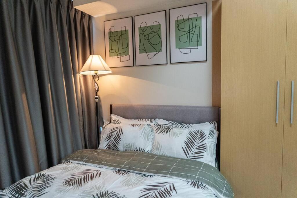 A2J Luxury 2Br Bgc Uptown Suite Near Uptown Mall Manilla Buitenkant foto