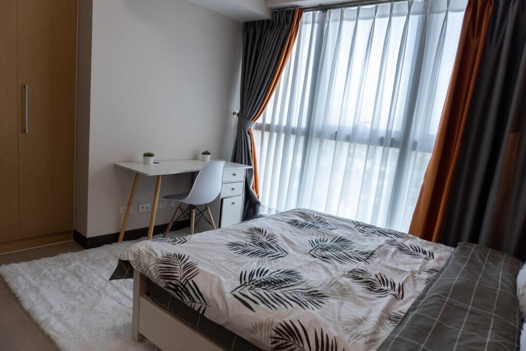 A2J Luxury 2Br Bgc Uptown Suite Near Uptown Mall Manilla Buitenkant foto