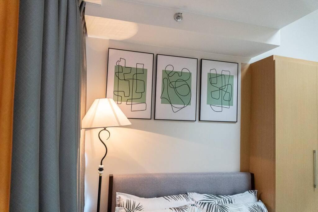 A2J Luxury 2Br Bgc Uptown Suite Near Uptown Mall Manilla Buitenkant foto